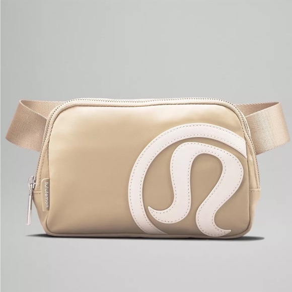 lululemon athletica Bags Nwt Lululemon Belt Bag Trench Poshmark